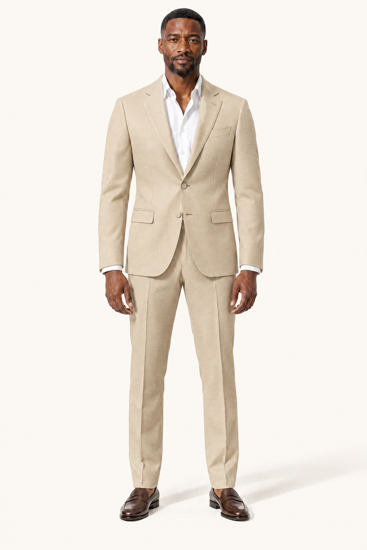 Tuscany Sand Suit — volledig pak op model, vooraanzicht