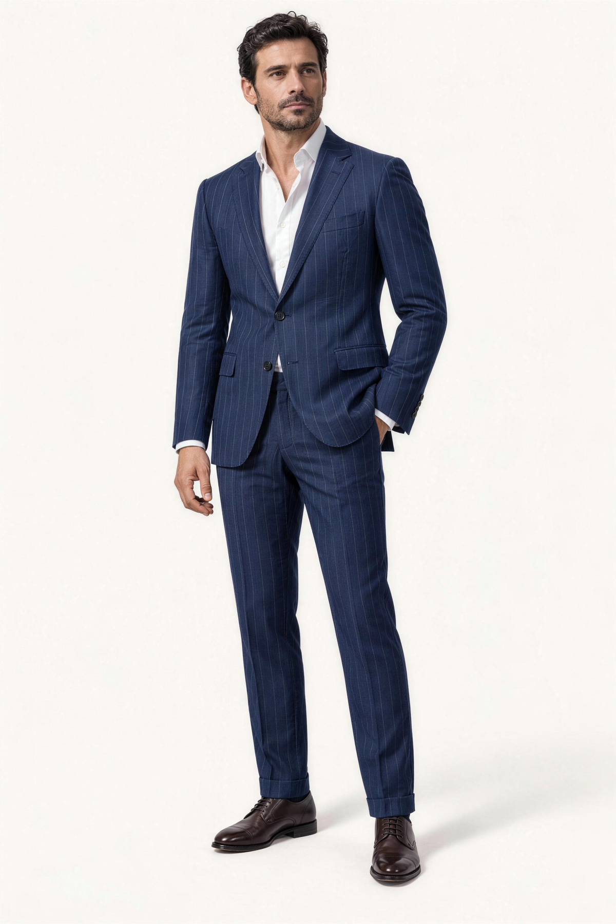 Tuscany Navy Blue Banda Suit — volledig pak op model, vooraanzicht