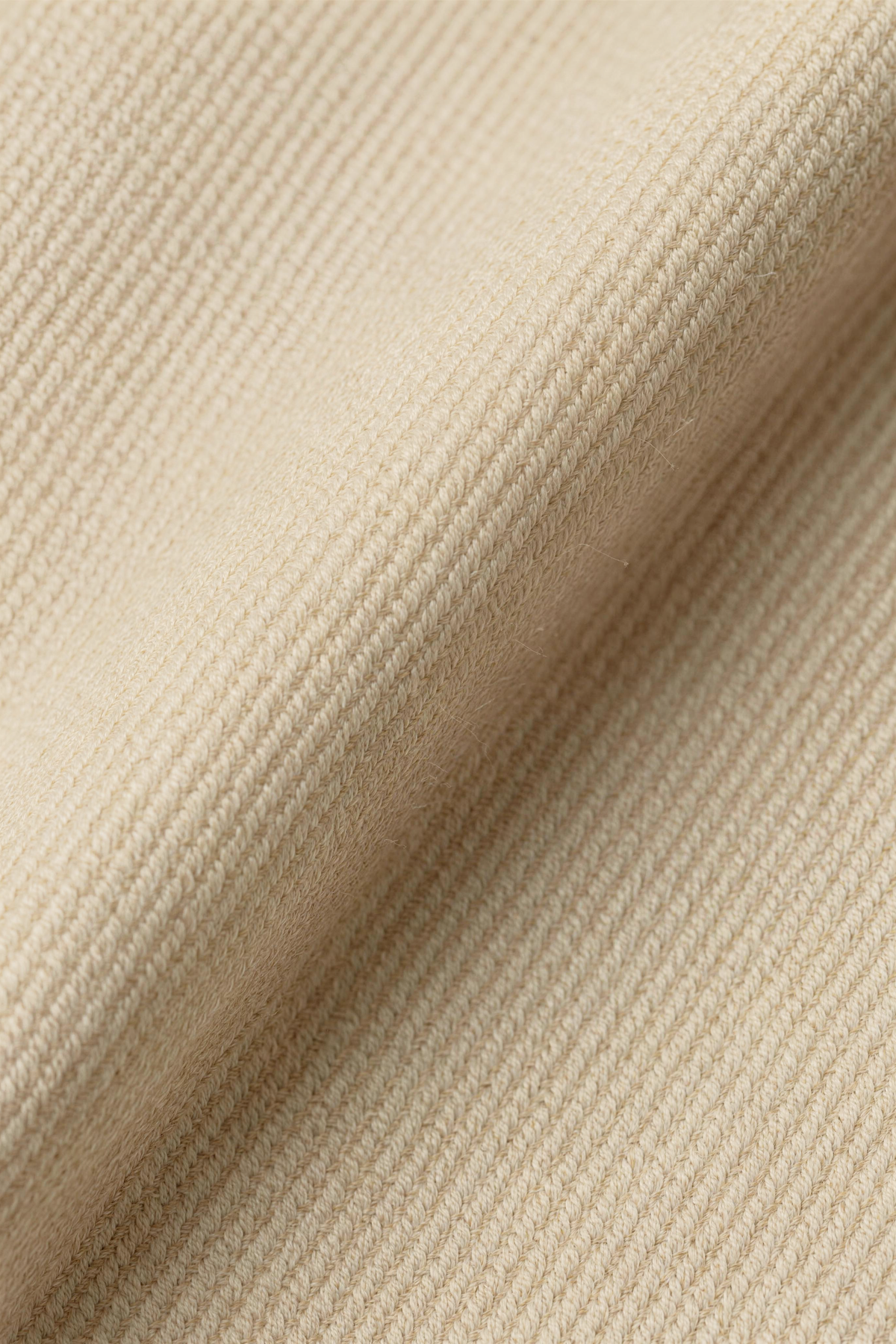 Tuscany Sand Suit — stofdetail, macro