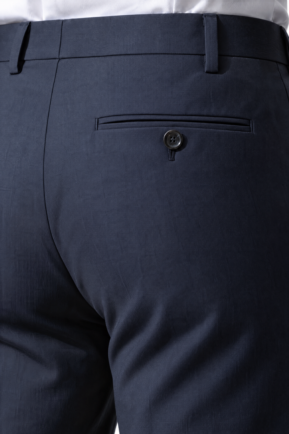 Tuscany Dark Blue Suit — paspelzak achterzijde pantalon