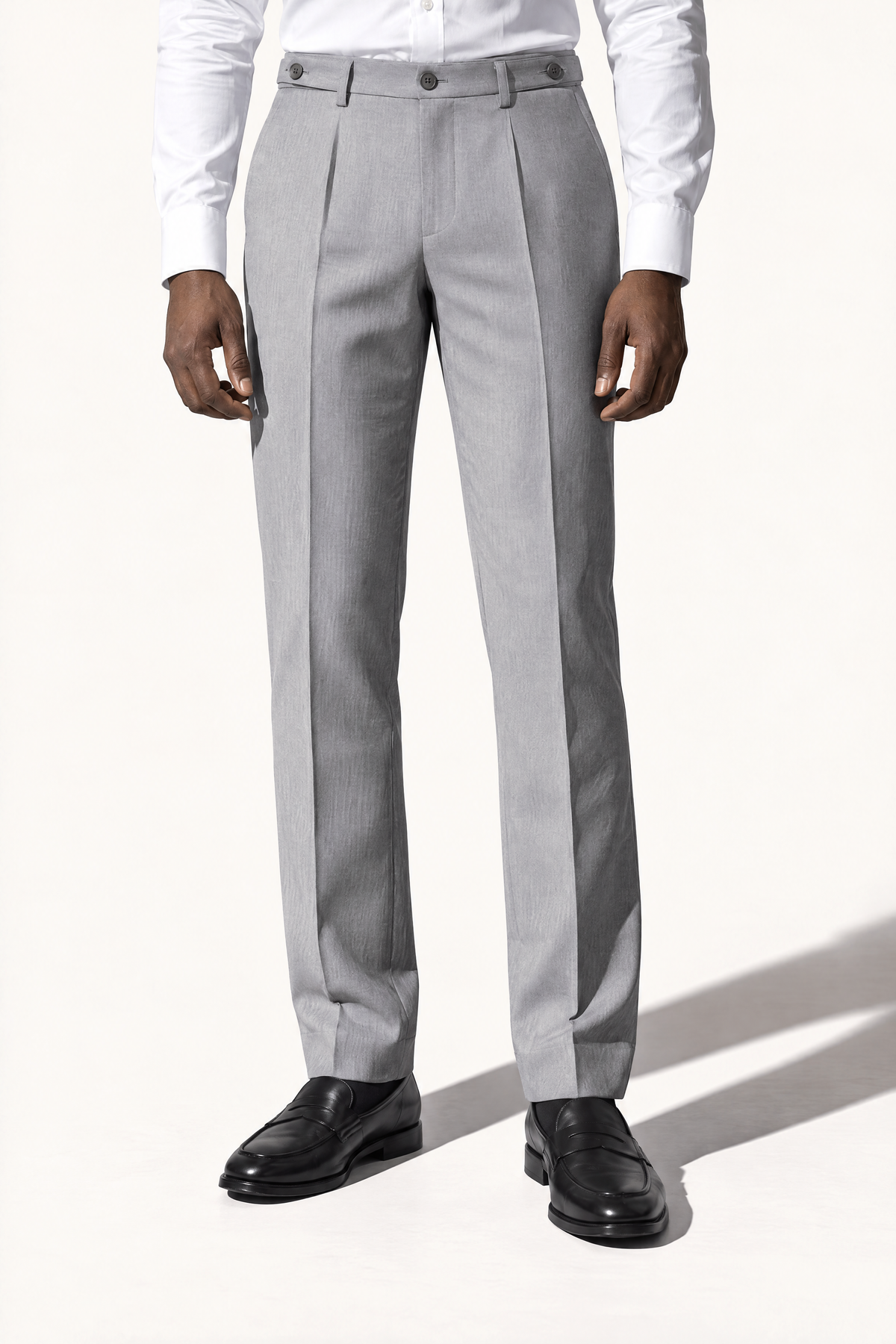 Tuscany Grigio Suit — pantalon op model, vooraanzicht