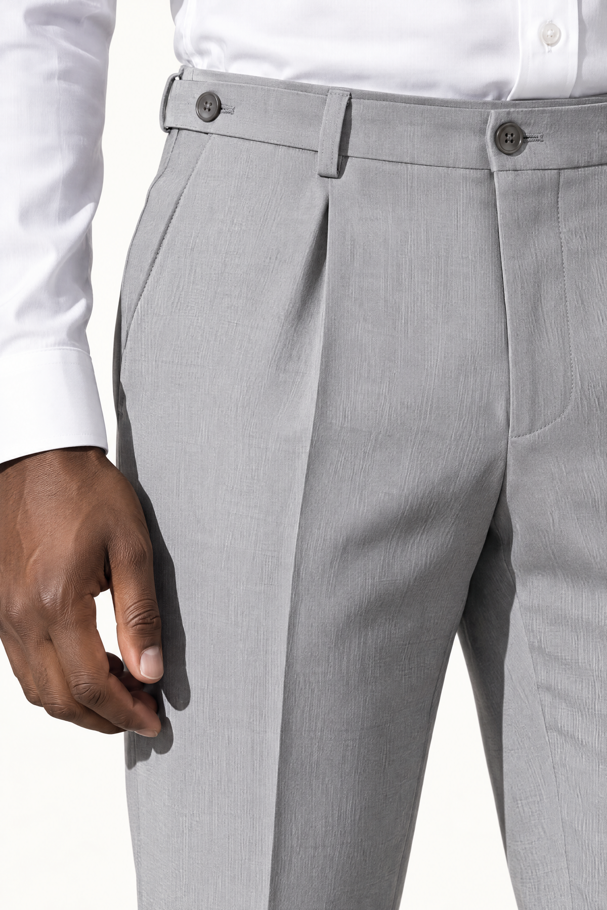Tuscany Grigio Suit — taille met bandplooi en sluiting